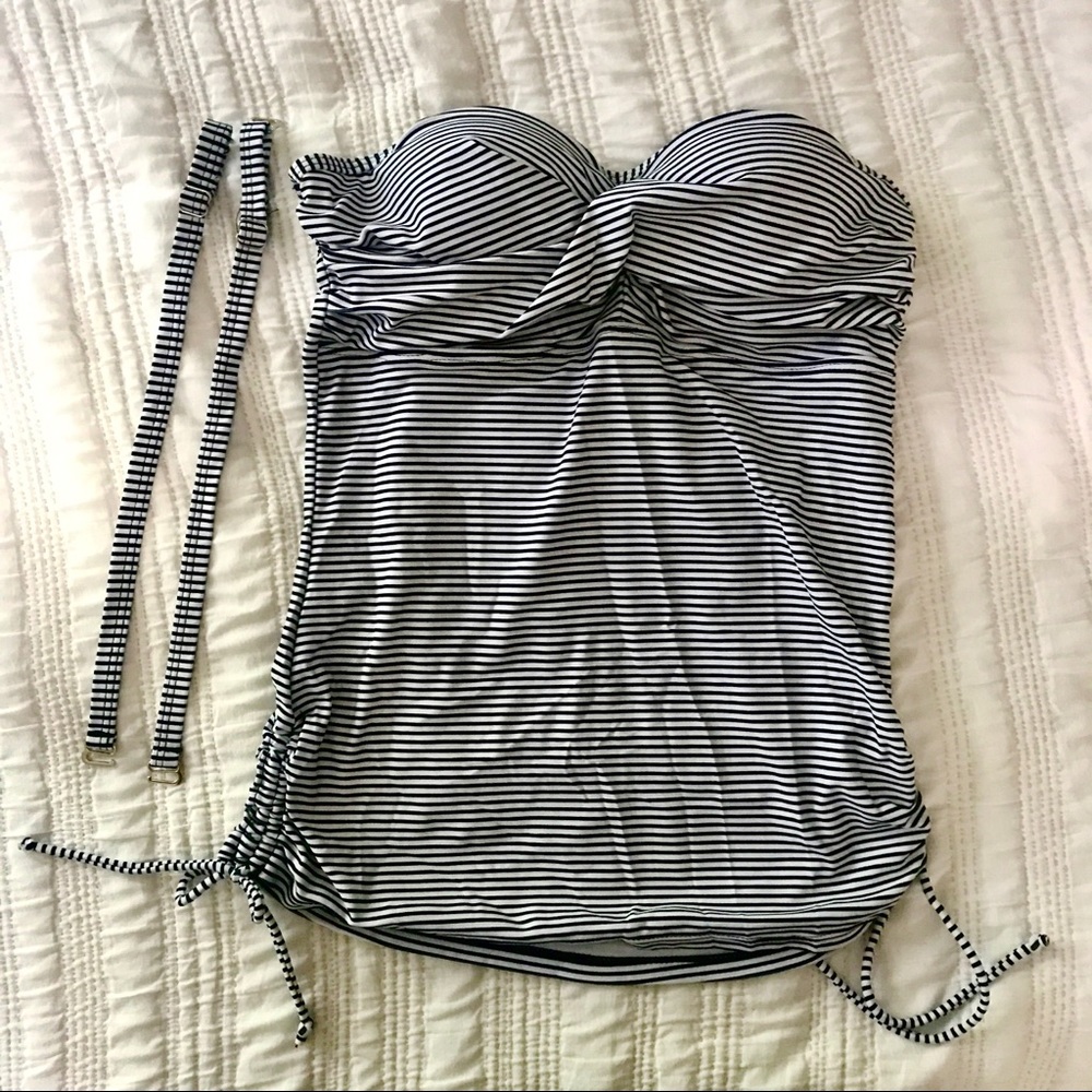 b/w stripe swim tankini top molded cups, shirred sides, removable straps size S